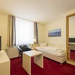 Michels Strandhotel Germania نورديرني