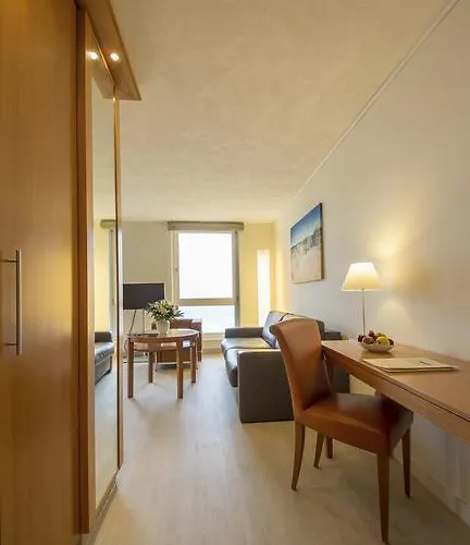 Michels Strandhotel Germania Отель Нордерней